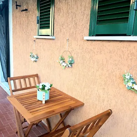Διαμέρισμα Bellatorium House Λα Σπέτσια